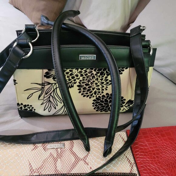 MICHE interchangable hand bag and 11 shells - Picture 2 of 11